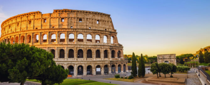 The Best Italy Travel Guide - Rome Colosseum (Roma Coliseum), Rome, Italy