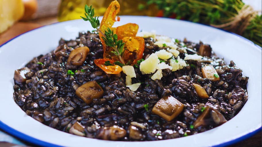 Black risotto