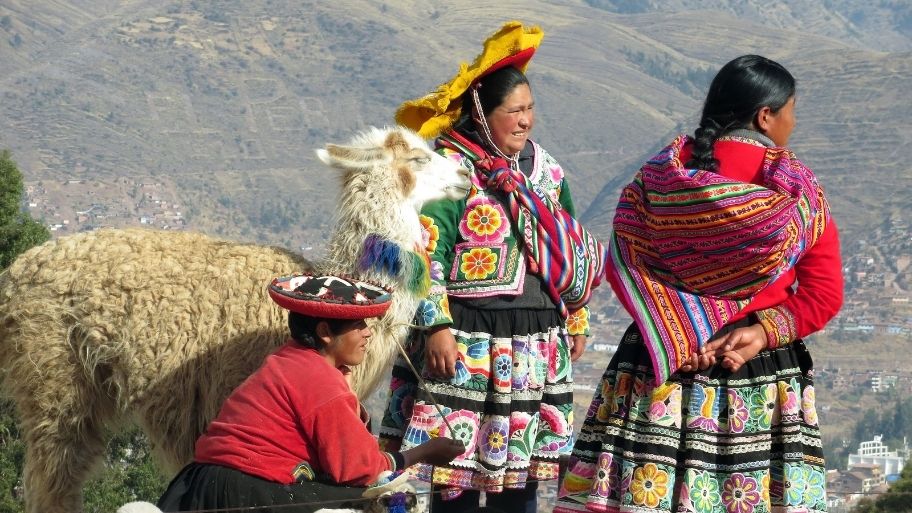 Locals in Peru speaking Spanish