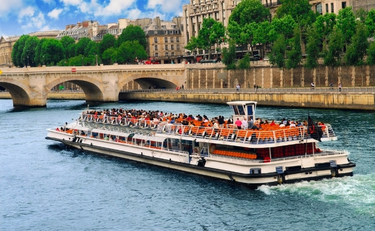 Boat Tour on Seine