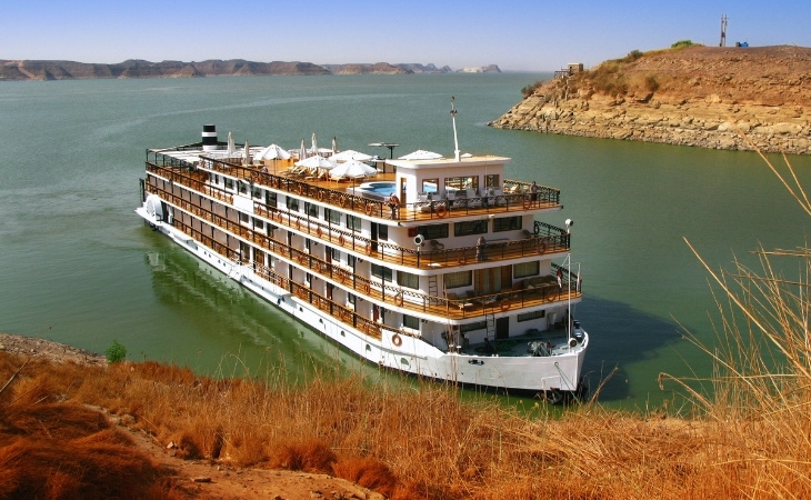 Luxury Nile Cruise at Lake Nasser, in Abu Simbel, Aswan (Egypt)