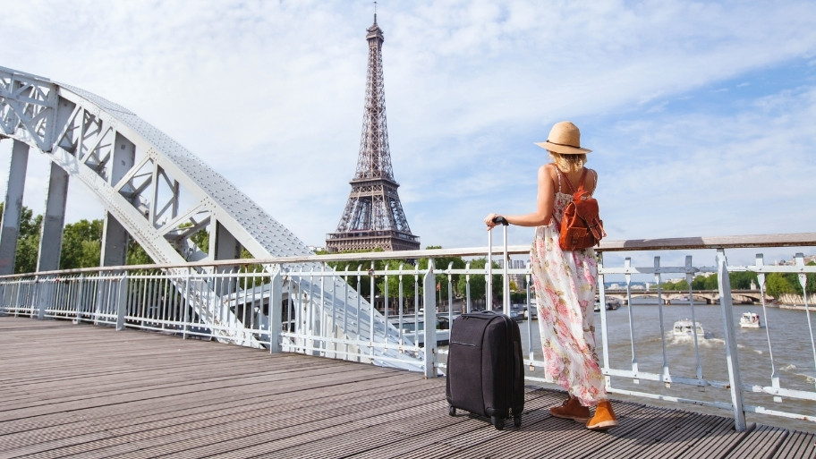 travel to Paris, tourism, stopover